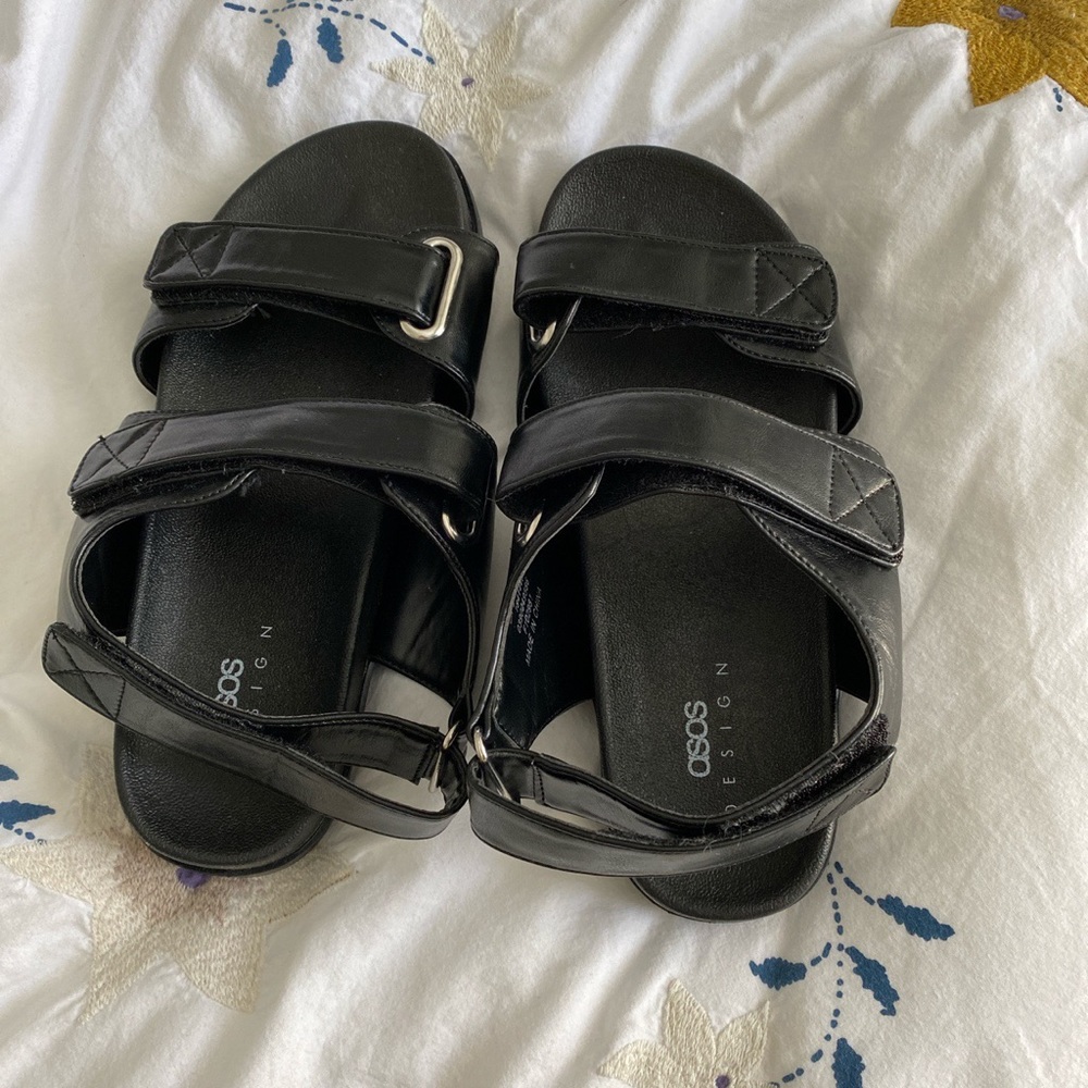 ASOS black dad sandal with adjustable straps 🖤